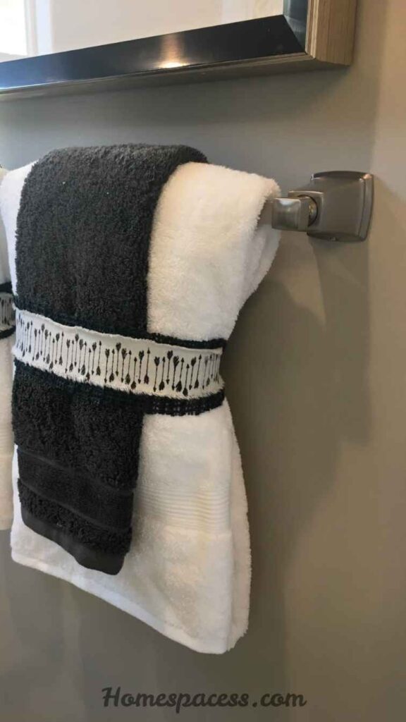 29 Bathroom Decor Ideas That Transform Any Space 25 Invest in High-Quality Towels and Display Them Intentionally