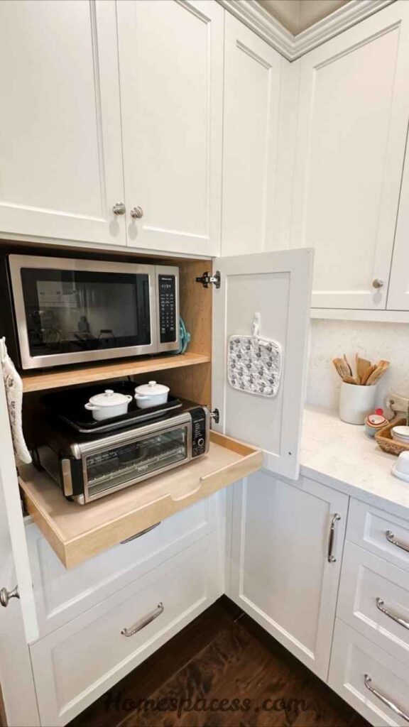 21 Kitchen Decor Ideas That Transform an Ordinary Kitchen Into a Space You Actually Love 19 Hidden Tech Integration