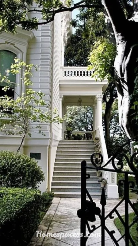 Front Door Entryway Ideas: Stunning Ways to Create a Welcoming Home Entrance 13 Coordinate Your Entryway with Cohesive Exterior Design