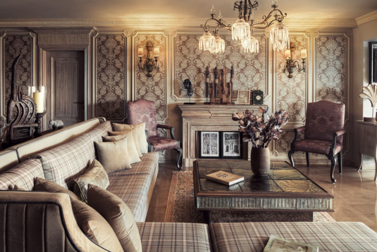 Modern Heritage Staging: How Vintage and Antique Pieces Are Making Homes Sell Faster Modern Heritage Staging